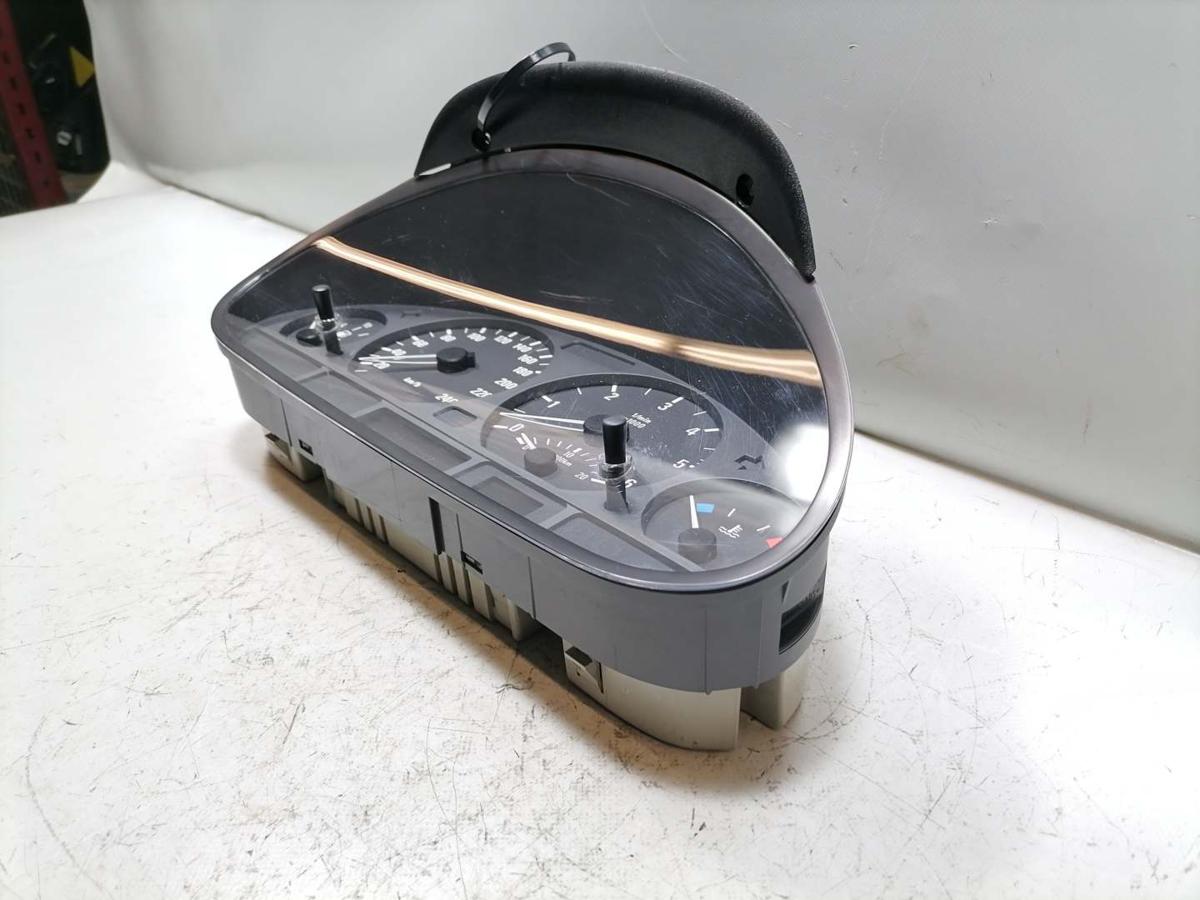 BMW 3er E46 Limousine BJ 2003 Kombiinstrument Tacho 3.0D 0263639161